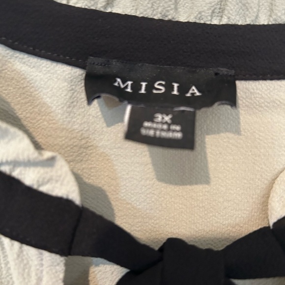 NWOT “MISIA” Gray Green with Black Contrast Tie Around Neckline. - Picture 4 of 8